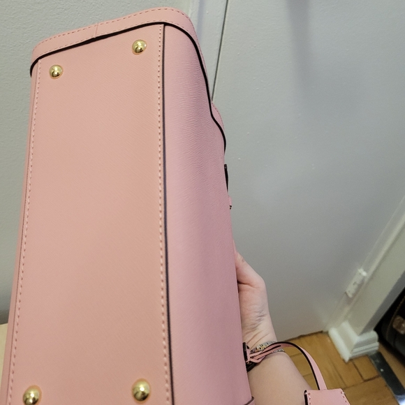Lauren Ralph Lauren medium pink leather tote - like new - Picture 9 of 13